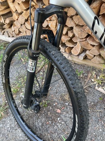 Używany Canyon Exceed CF 5 2022 2022 Mountainbike — zdjęcie 8 z 14