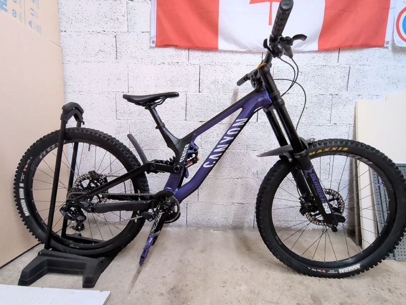 Tweedehands Canyon Sender 6 2021 2021 Mountainbike — afbeelding 1 van 4