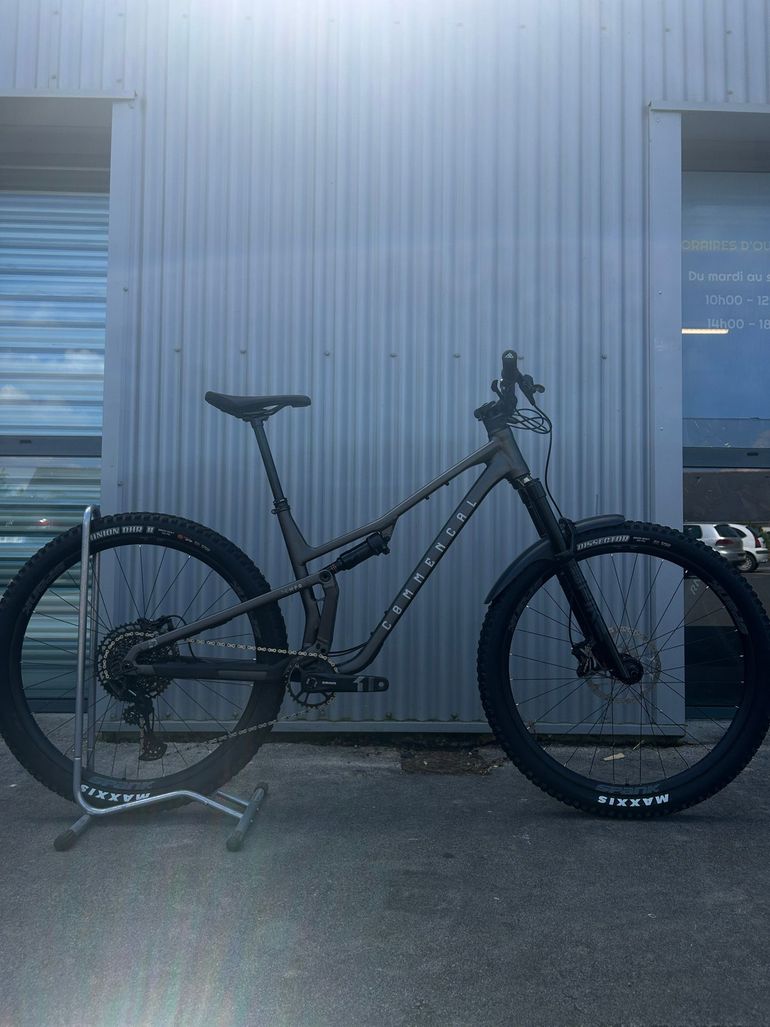Used Commencal T.E.M.P.O. RIDE 2022 2022 Mountainbike, Light Gray, 29 — image 1 of 8