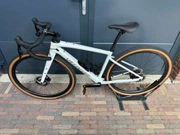 Used Specialized Diverge Expert 2024 2024 Road & Gravel, White — image 4 of 5