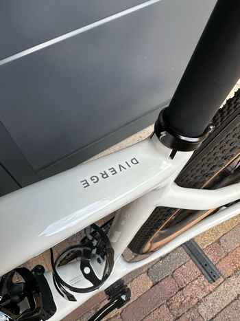 Used Specialized Diverge Expert 2024 2024 Road & Gravel, White — image 5 of 5
