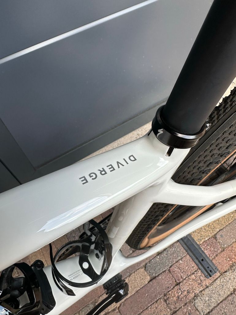 Used Specialized Diverge Expert 2024 2024 Road & Gravel, White — image 5 of 5