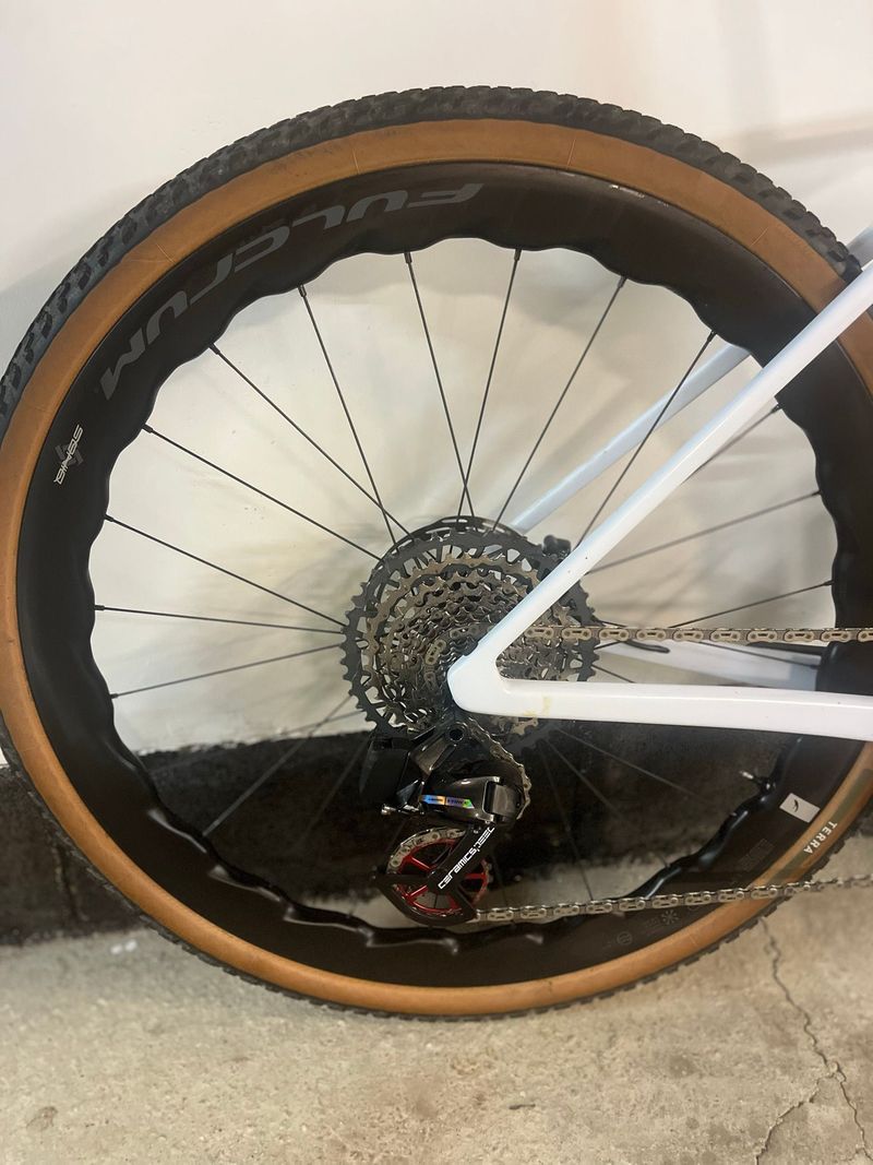 BMC Kaius SRAM Force 2023 Road & Gravel d'occasion — image 3 sur 9
