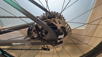 Used Bianchi Specialissima PRO Ultegra Di2 2025 2025 Road & Gravel, Green — image 9 of 11