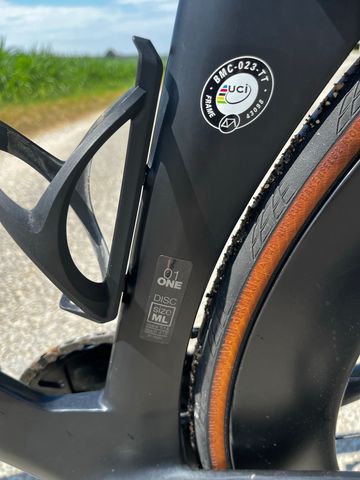 Used BMC Timemachine 01 DISC ONE 2023 2023 Road & Gravel, Black — image 6 of 8