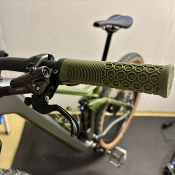 Używany CUBE STEREO ONE22 HPC TM 2023 2023 Mountainbike — zdjęcie 13 z 16