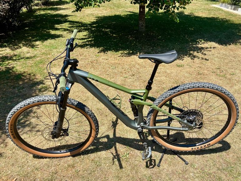 Używany CUBE STEREO ONE22 HPC TM 2023 2023 Mountainbike — zdjęcie 2 z 16