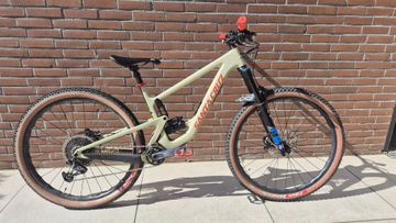 Brugt Santa Cruz Hightower X01 / Carbon CC / 29 2021 2021 MTB