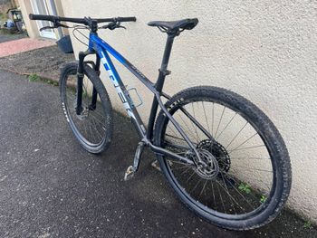 Tweedehands Trek Marlin 8 Gen 2 2021 2021 Mountainbike — afbeelding 4 van 11