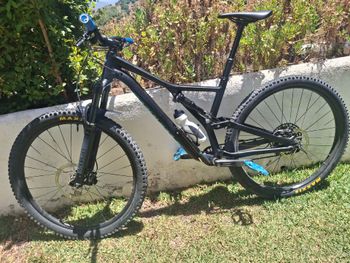 Used Specialized Stumpjumper SRAM SX Eagle 2019 Mountainbike, Black — image 2 of 10