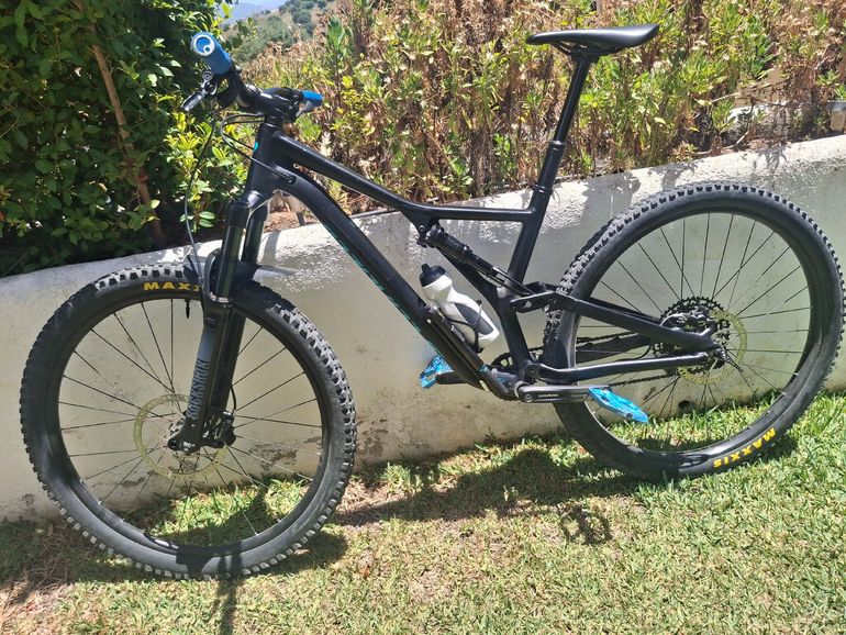 Used Specialized Stumpjumper SRAM SX Eagle 2019 Mountainbike, Black — image 2 of 10