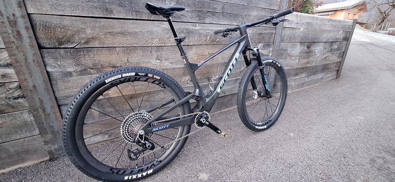 Used Scott Spark RC SL 2026 2026 Mountainbike, Black, 29 — image 1 of 3