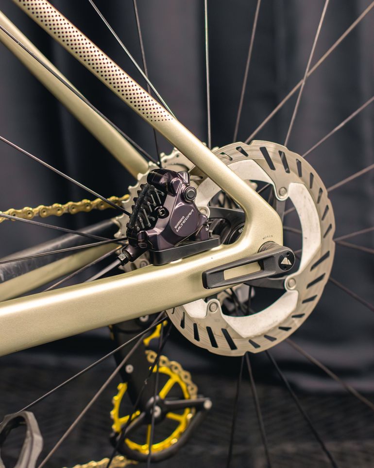 Used Canyon Endurace CF SLX 8 Di2 2025 2025 Road & Gravel, White — image 5 of 11