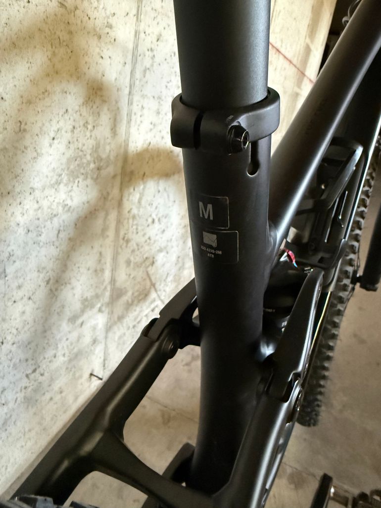 Used Trek Top Fuel 8 Gen 4 2025 2025 Mountainbike, Black, 27.5, 29 — image 8 of 8