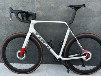 Gebrauchtes Trek Madone SL 7 Gen 7 2024 2024 Road & Gravel, Hellgrau — Bild 8 von 8