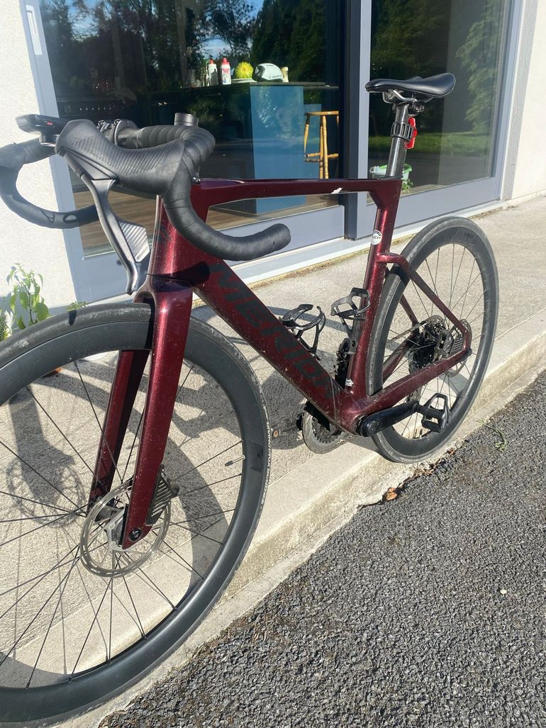Used Merida REACTO 7000 2024 2024 Road & Gravel, Red — image 6 of 8