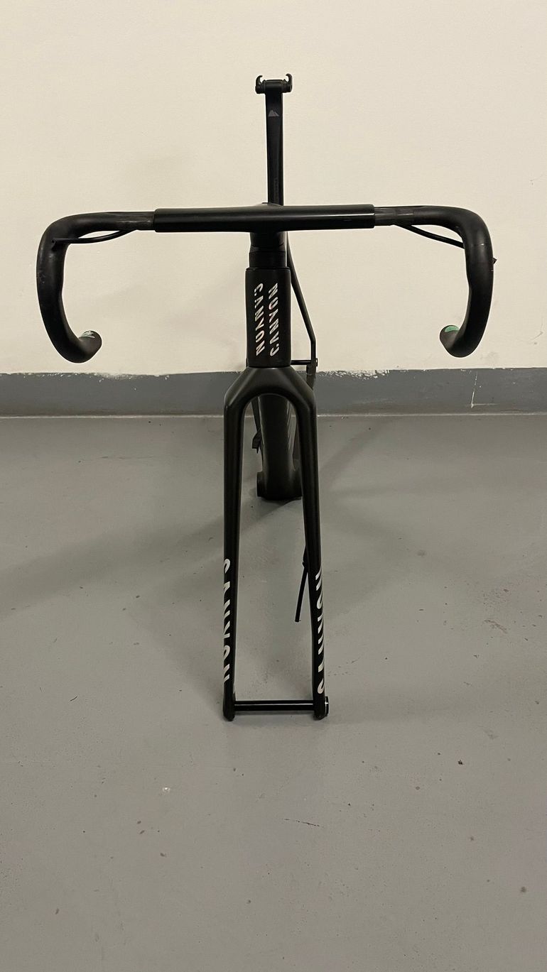 Used Canyon Inflite CFR AXS 2024 Frameset 2024 Road & Gravel, Black — image 4 of 6