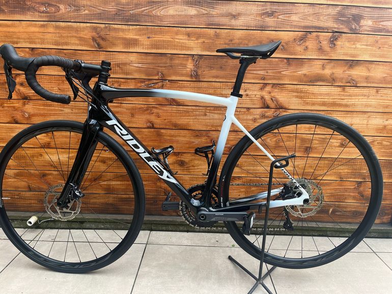 Tweedehands Ridley Fenix Disc - Shimano Ultegra 2x11sp 2023 2023 Road & Gravel — afbeelding 2 van 31