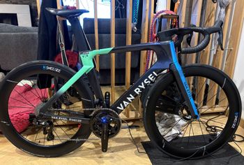 Used Van rysel Race Rennrad RCR-F Pro CF Shimano Dura Ace Di2 2x12 Schwarz 2026 2026 Road & Gravel, Blue — image 3 of 3