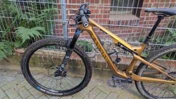 Używany Canyon Lux Trail CF 7 2024 2024 Mountainbike — zdjęcie 4 z 8