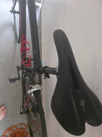 Used Specialized Secteur Shimano 105 2014 Road & Gravel, Black — image 7 of 9