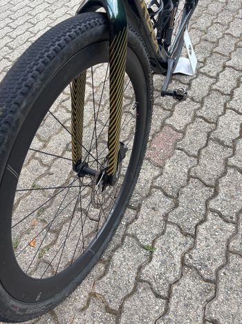Used Orbea TERRA M30TEAM 2024 2024 Road & Gravel, Green — image 5 of 11