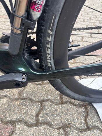 Used Orbea TERRA M30TEAM 2024 2024 Road & Gravel, Green — image 8 of 11