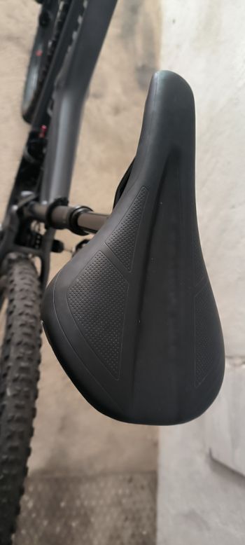 Used Specialized Comp Carbon 2018 1x 2019 Mountainbike, Black — image 8 of 16