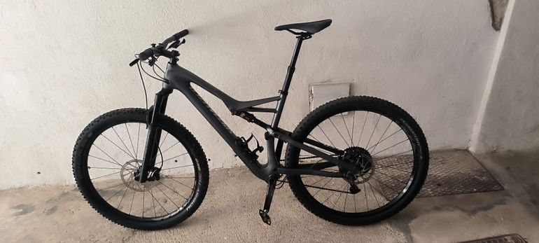 Used Specialized Comp Carbon 2018 1x 2019 Mountainbike, Black — image 1 of 16