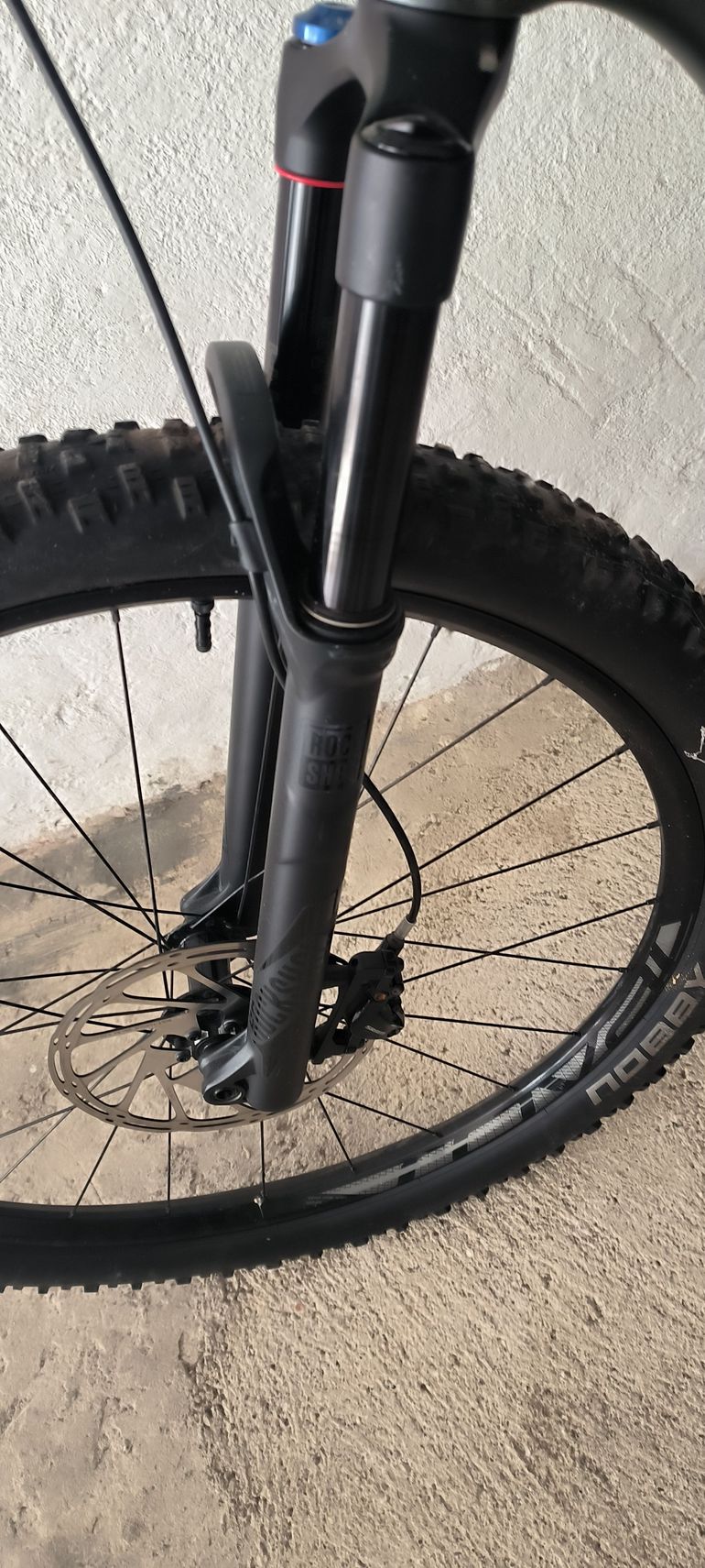 Used Specialized Comp Carbon 2018 1x 2019 Mountainbike, Black — image 5 of 16