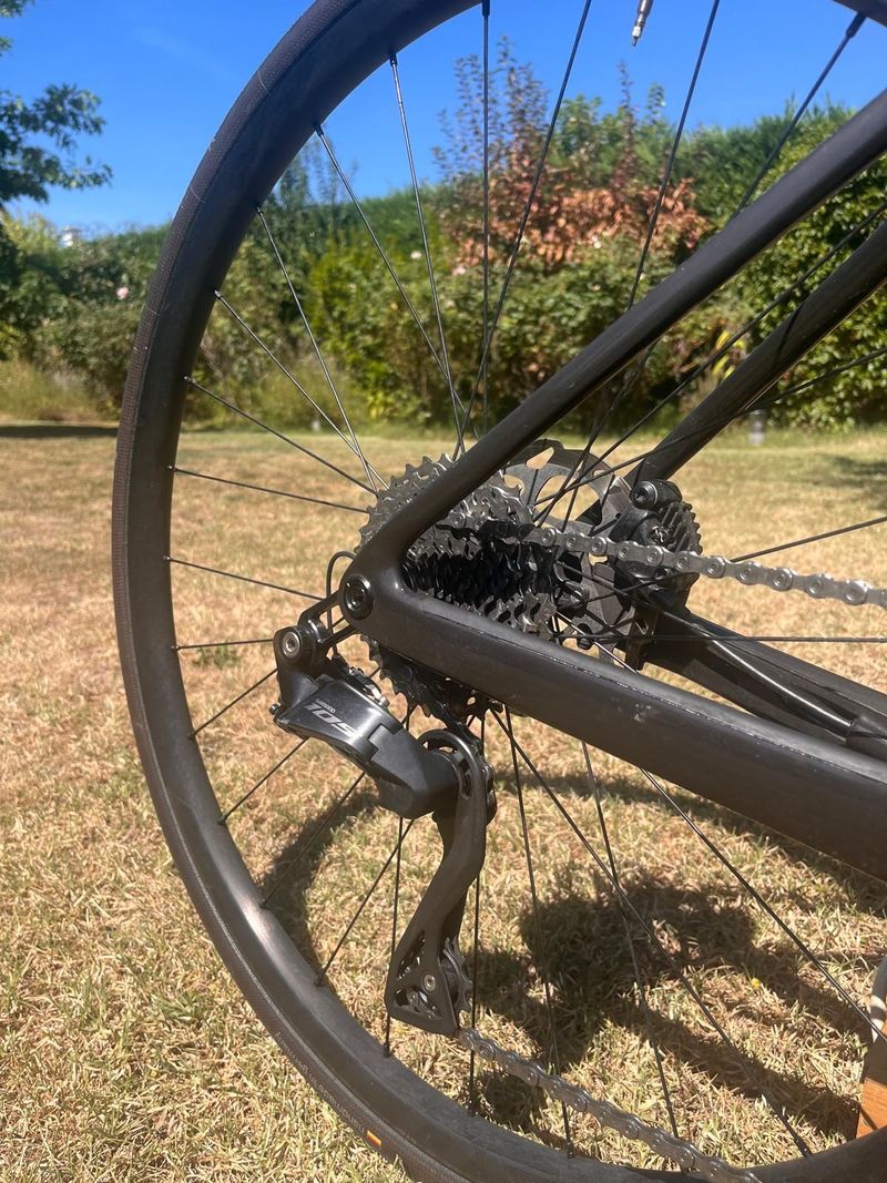 Used Scott Addict 20 2023 2023 Road & Gravel, Light Gray — image 7 of 8