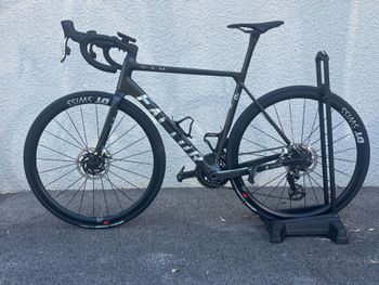 Factor O2 VAM SRAM RED AXS 2022 2022 Road & Gravel d'occasion — image 2 sur 3