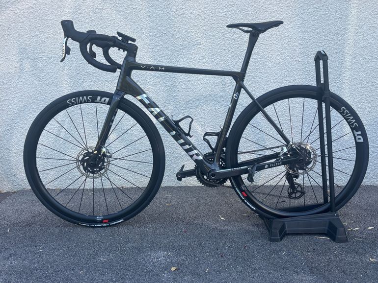 Factor O2 VAM SRAM RED AXS 2022 2022 Road & Gravel d'occasion — image 2 sur 3