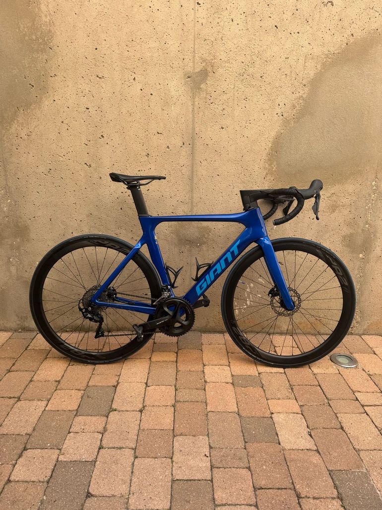 Used Giant Propel Advanced 2 Disc 2020 2020 Road & Gravel, Blue — image 1 of 12