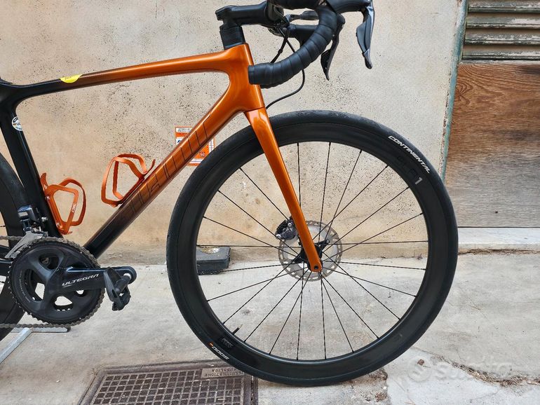 Tweedehands Giant TCR Advanced Pro Disc 0 Di2 2024 2024 Road & Gravel — afbeelding 3 van 6
