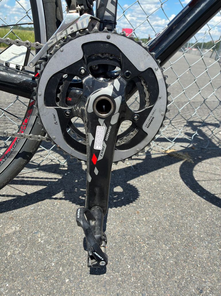 Trek Émonda SL 8 RED 2016 2016 Road & Gravel de segunda mano, Negro — imagen 4 de 10
