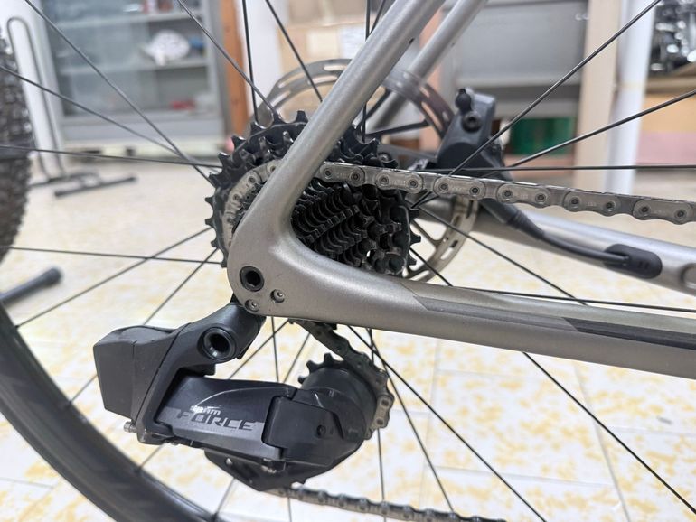 Trek Émonda SL 6 Disc 2020 2020 Road & Gravel d'occasion — image 5 sur 9