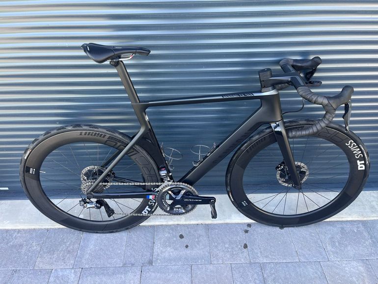 Canyon Aeroad CF SL Disc 8.0 Di2 2019 2019 Road & Gravel d'occasion — image 1 sur 5