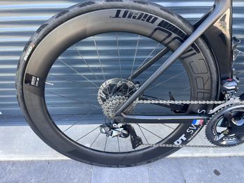 Canyon Aeroad CF SL Disc 8.0 Di2 2019 2019 Road & Gravel d'occasion — image 4 sur 5