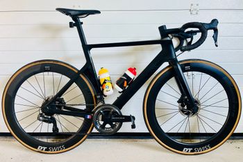 Canyon Aeroad CF SL Disc 8.0 Di2 2019 2019 Road & Gravel d'occasion — image 2 sur 5