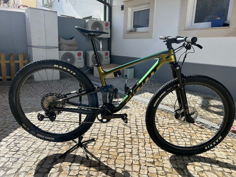 Giant Anthem Advanced Pro 29 1 2022 2022 Mountainbike d'occasion — image 1 sur 10
