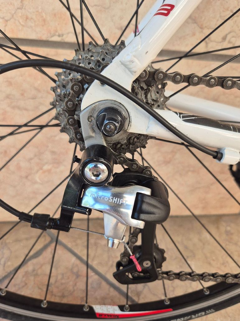 Used B Twin Triban Microshift 26 2016 Road & Gravel, White — image 10 of 14