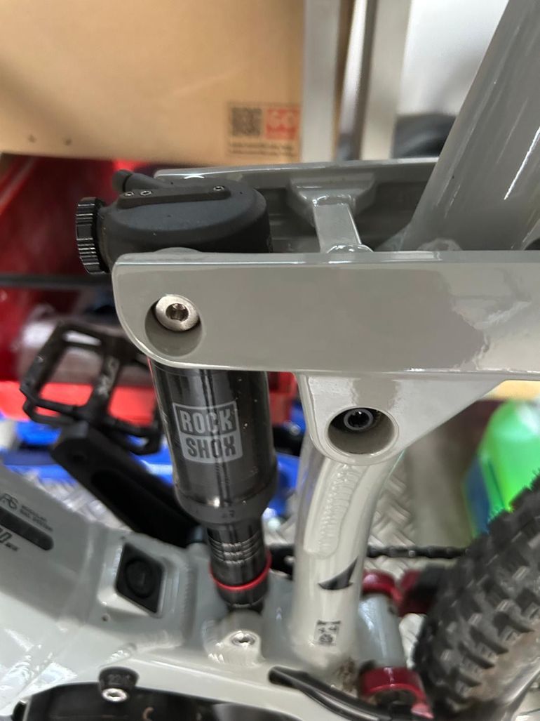 Gebrauchtes Haibike Alltrail Shimano Deore LX 2023 Mountainbike, Hellgrau — Bild 4 von 6