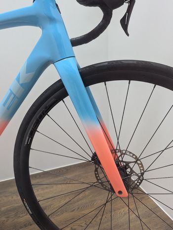 Used Trek Émonda ALR 5 2023 2023 Road & Gravel, Blue — image 2 of 20