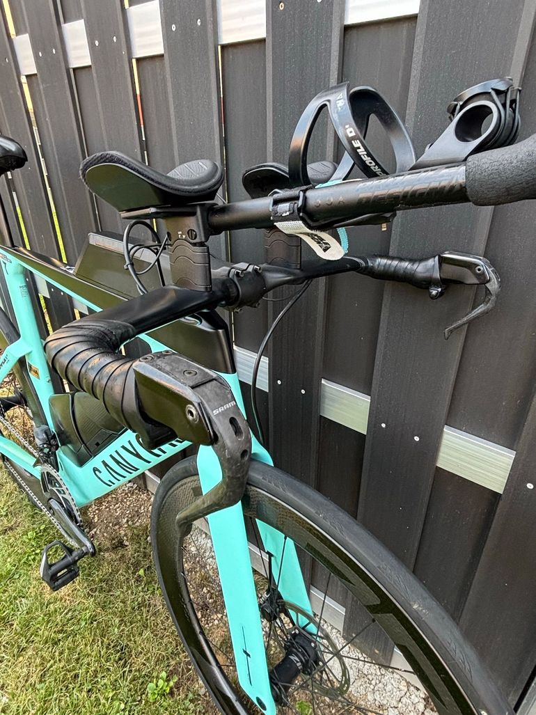 Gebrauchtes Canyon Speedmax CF 8 Disc ETap 2021 Road & Gravel, Grün — Bild 7 von 23