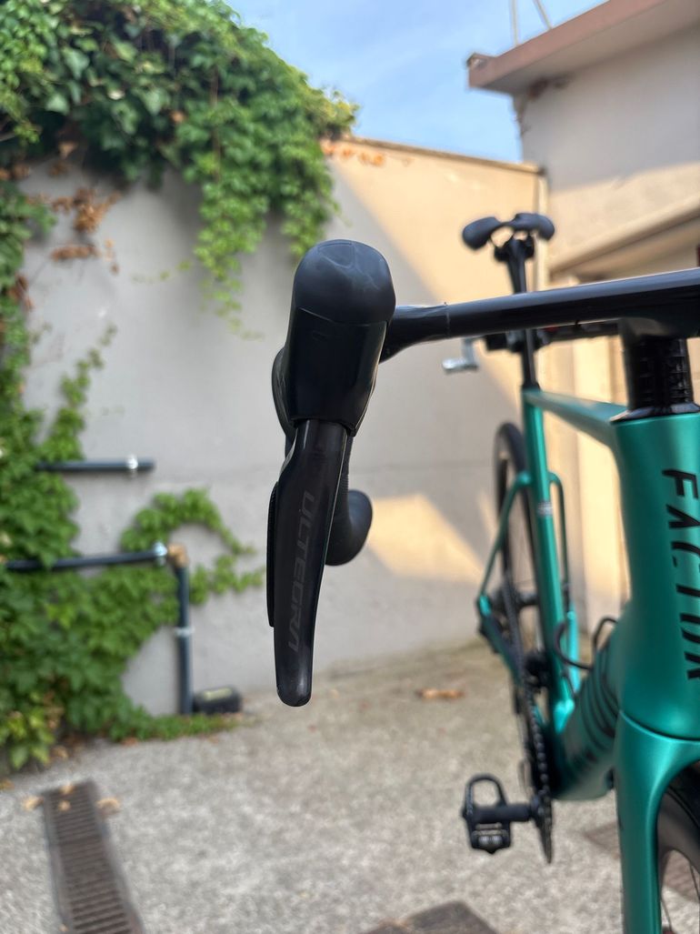 Factor Custom Shimano Ultegra Di2 2025 Road & Gravel usato, Verde — immagine 5 di 17
