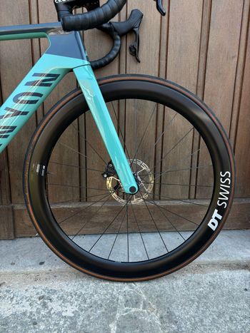 Used Canyon Aeroad CF SLX 7 Disc eTap 2023 2023 Road & Gravel, Green — image 2 of 10