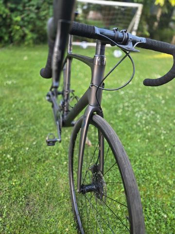Used Scott Addict SE 2021 2021 Road & Gravel, Black — image 3 of 5
