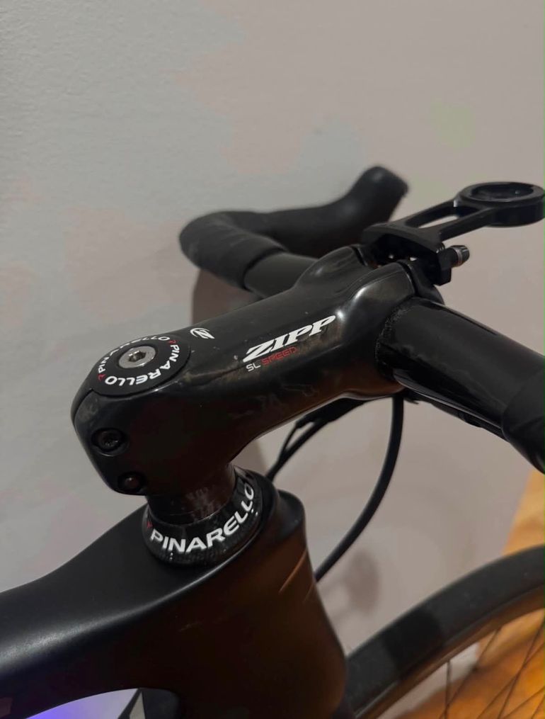 Used Pinarello DOGMA F8 DISK 2017 2017 Road & Gravel, Black — image 9 of 11