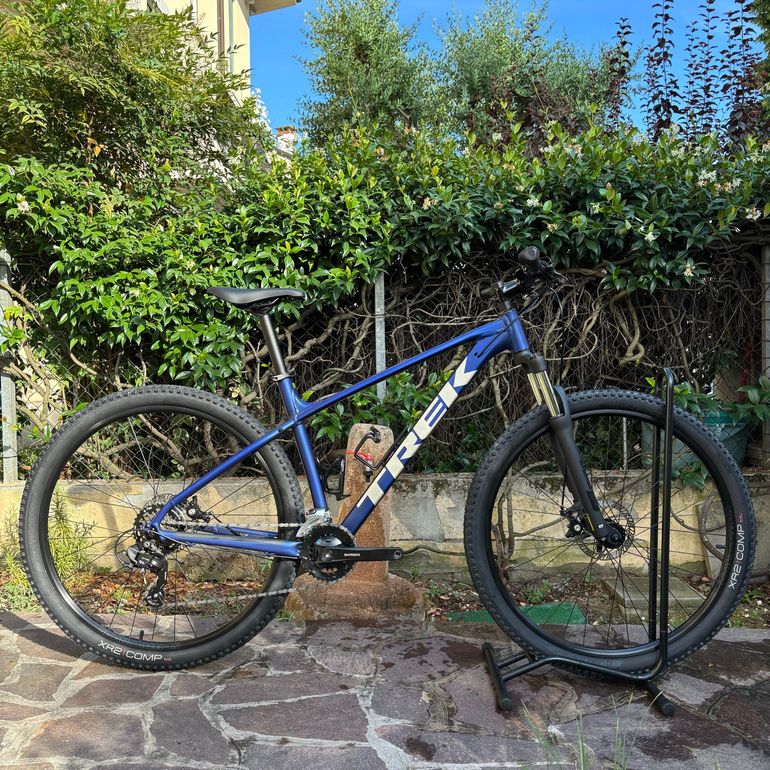 Trek Marlin 4 Gen 2 2024 2024 Mountainbike d'occasion — image 1 sur 12
